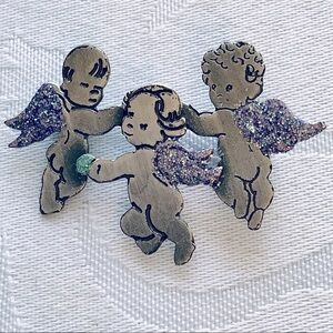 Vintage 3 Cherubs Angels Pewter Pin Brooch